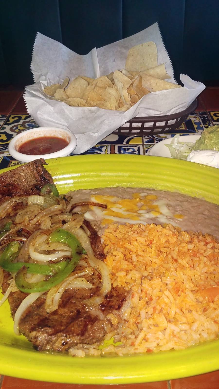 Robles Mexican Restaurant | restaurant | 305 E Dallas St, Canton, TX 75103, USA | 9035673533 OR +1 903-567-3533