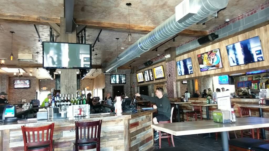 RC Dugans Craft Beer & Wing House | night club | 2314 Hempstead Turnpike, East Meadow, NY 11554, USA | 5165200325 OR +1 516-520-0325