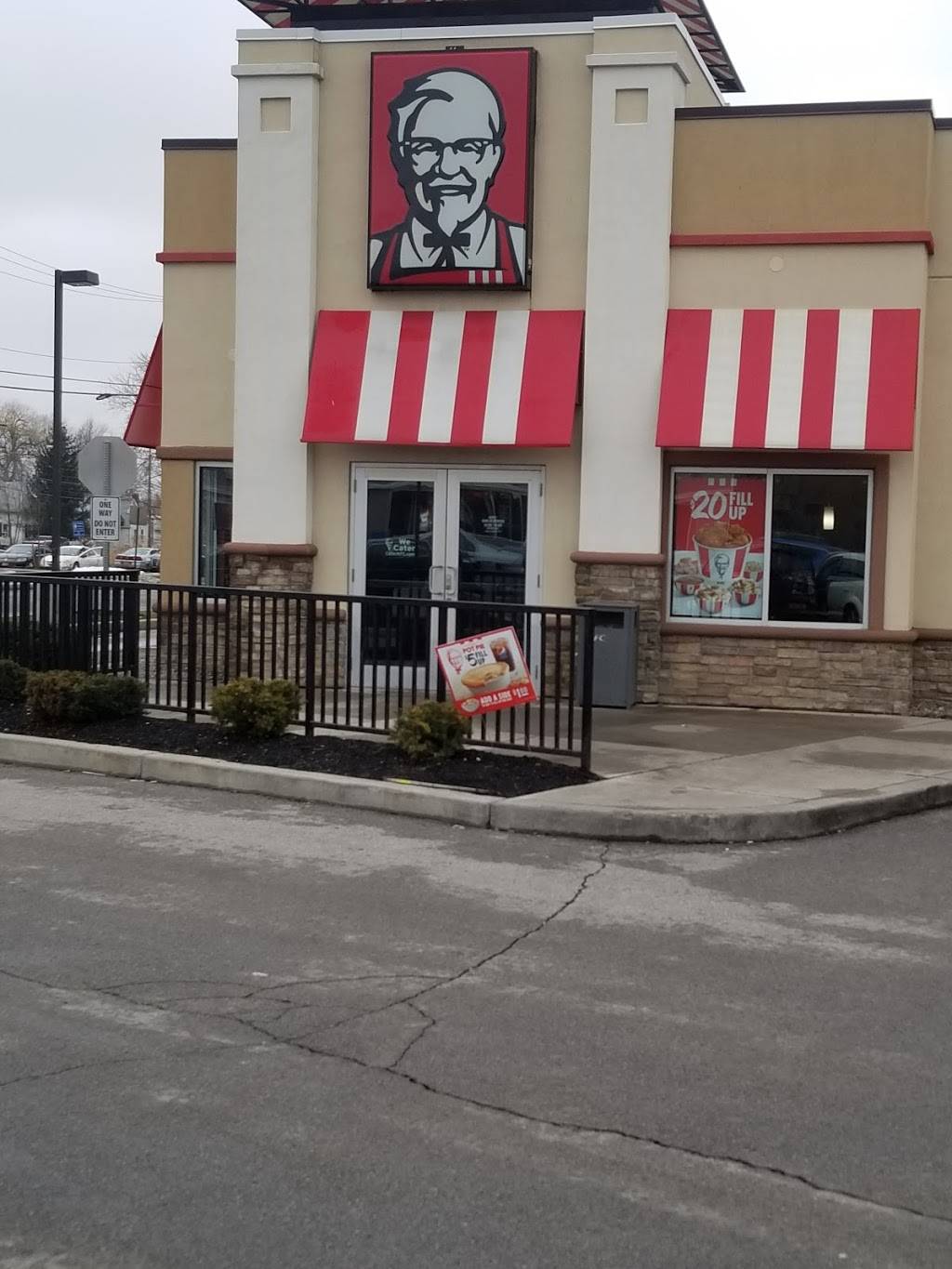 KFC | restaurant | 2851 W Henrietta Rd, Rochester, NY 14623, USA | 5854247050 OR +1 585-424-7050