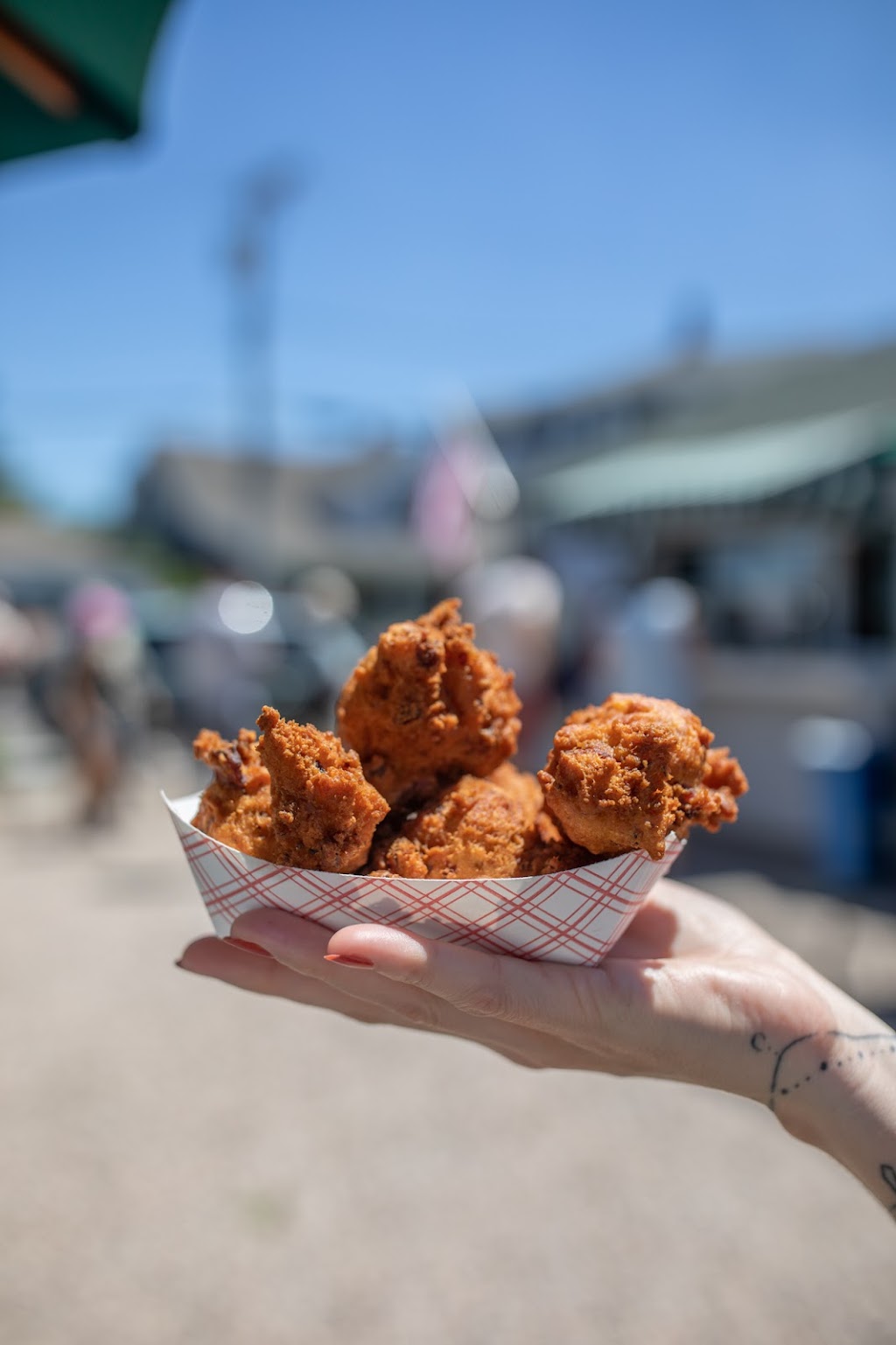 Rebeccas Seafood | restaurant | 435 Water St, New Shoreham, RI 02807, USA | 4014665411 OR +1 401-466-5411