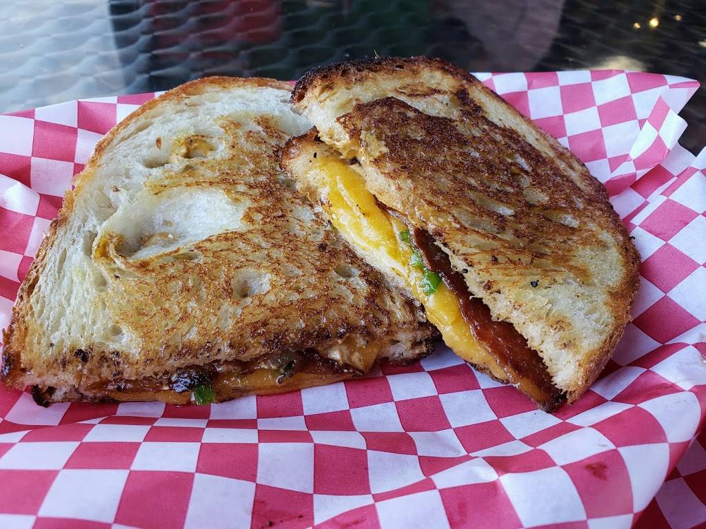 The Berg ~ Urban Diner | restaurant | 111 E 1st St, Newberg, OR 97132, USA | 9718328679 OR +1 971-832-8679