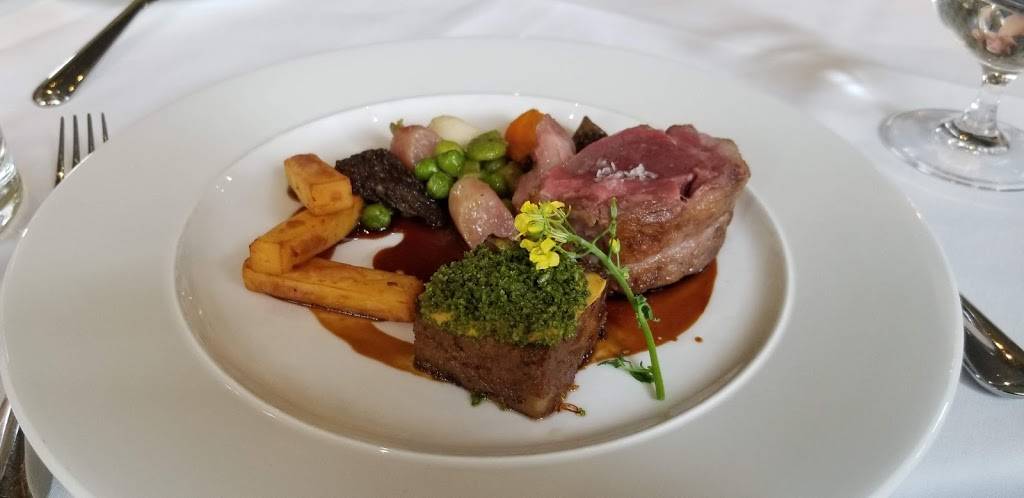 Cru Uncorked | restaurant | 34300 Chagrin Blvd, Moreland Hills, OH 44022, USA | 4409031171 OR +1 440-903-1171