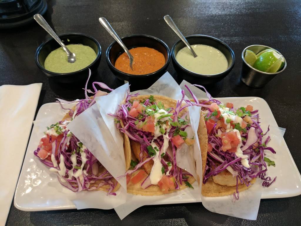 Serranos Street Tacos & Bar | restaurant | 624 E St, San Diego, CA 92101, USA | 6197951930 OR +1 619-795-1930