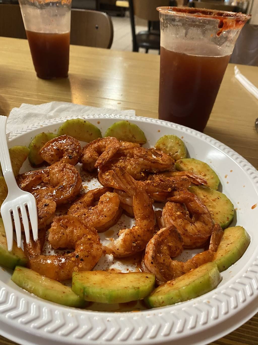 Mariscos El Sanignacense | restaurant | 2561 El Camino Real, Redwood City, CA 94063, USA | 6502577572 OR +1 650-257-7572