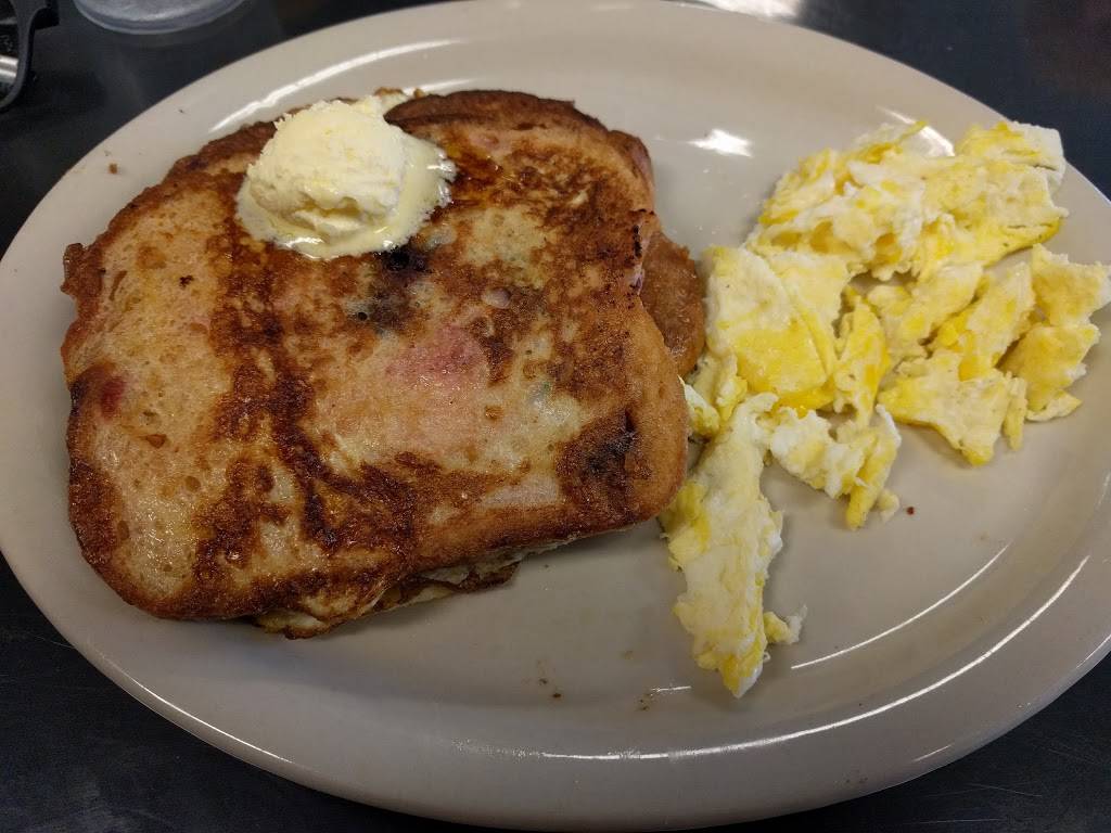 Katies Country Griddle | restaurant | 229 S Santa Fe Ave, Edmond, OK 73003, USA | 4053596372 OR +1 405-359-6372