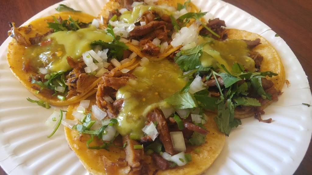 Tacos & Seafood Raul | restaurant | 8740 Firestone Blvd, Downey, CA 90241, USA | 5629407139 OR +1 562-940-7139