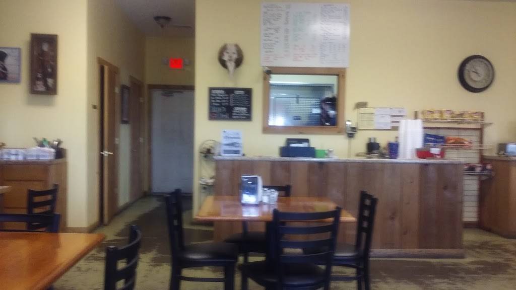 BBQ Hut | restaurant | 1940 Forrest St, Dyersburg, TN 38024, USA | 7313255239 OR +1 731-325-5239