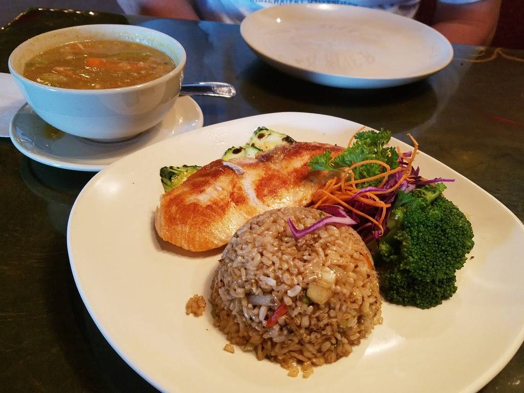 Lime Leaf | restaurant | 1958 Rio Hill Center, Charlottesville, VA 22901, USA | 4342458884 OR +1 434-245-8884