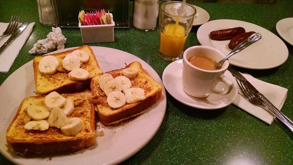 Daily Treat Restaurant | restaurant | 177 E Ridgewood Ave, Ridgewood, NJ 07450, USA | 2016529113 OR +1 201-652-9113