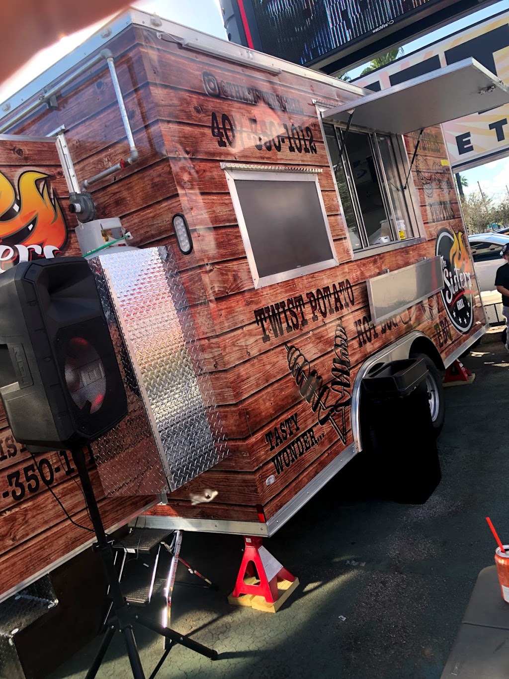 The Sisters Grill | restaurant | 5811 US-192, Kissimmee, FL 34746, USA | 4073501012 OR +1 407-350-1012