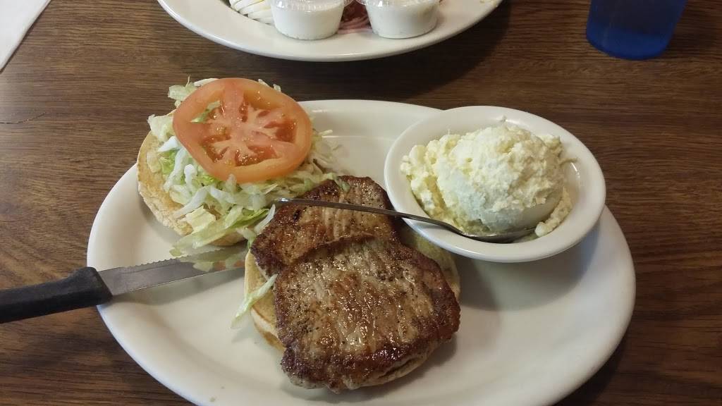 Stuart Family Restaurant | restaurant | 307 S Main St, Stuart, VA 24171, USA | 2766942800 OR +1 276-694-2800