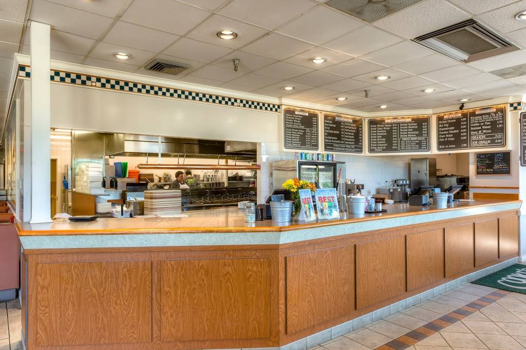 Cookes Seafood - Hyannis | restaurant | 1120 Iyannough Rd, Hyannis, MA 02601, USA | 5087750450 OR +1 508-775-0450