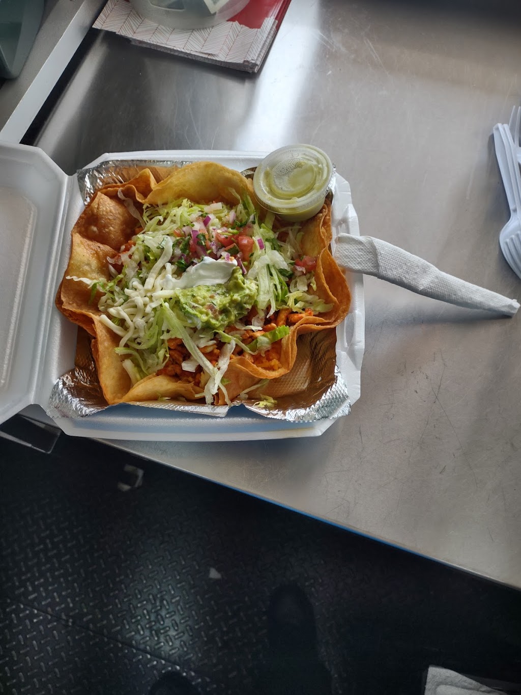 La Jarochita Mexican Grill | restaurant | 2301 Reed Station Pkwy, Carbondale, IL 62901, USA | 6183053611 OR +1 618-305-3611