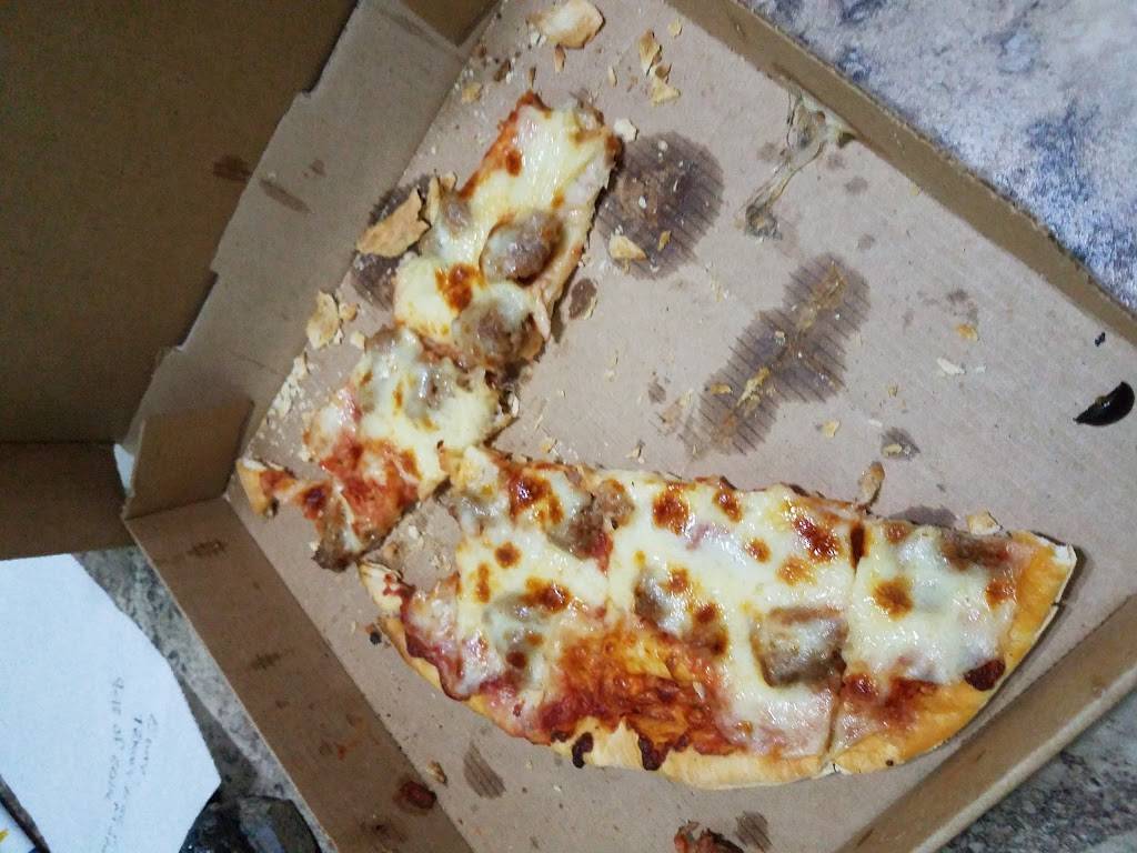 Una Pizza | restaurant | 105 N 3rd St, Boonville, IN 47601, USA | 8128974202 OR +1 812-897-4202