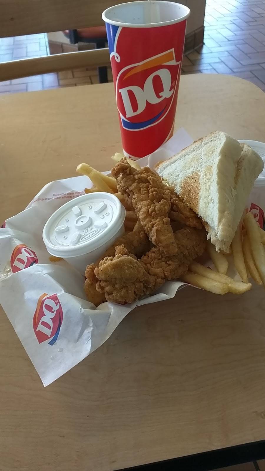 Dairy Queen Grill & Chill | restaurant | 10 Elm St, Eminence, KY 40019, USA | 5028454841 OR +1 502-845-4841