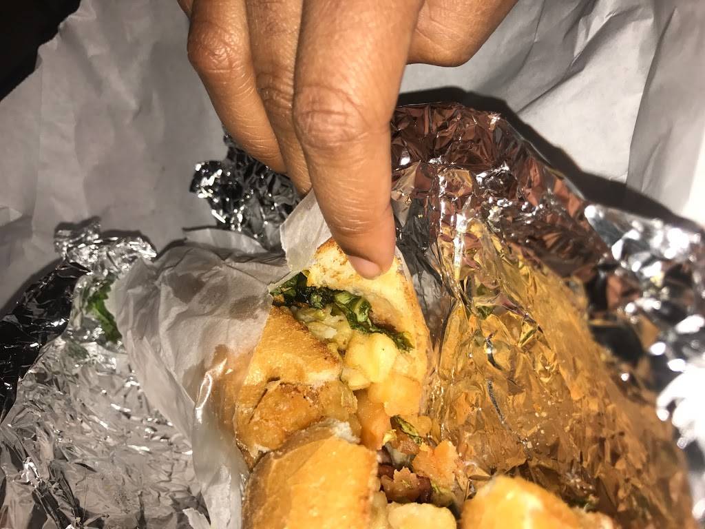 Pizza 2000 | meal delivery | 2693, 19 Court Street, Newark, NJ 07102, USA | 9736232300 OR +1 973-623-2300