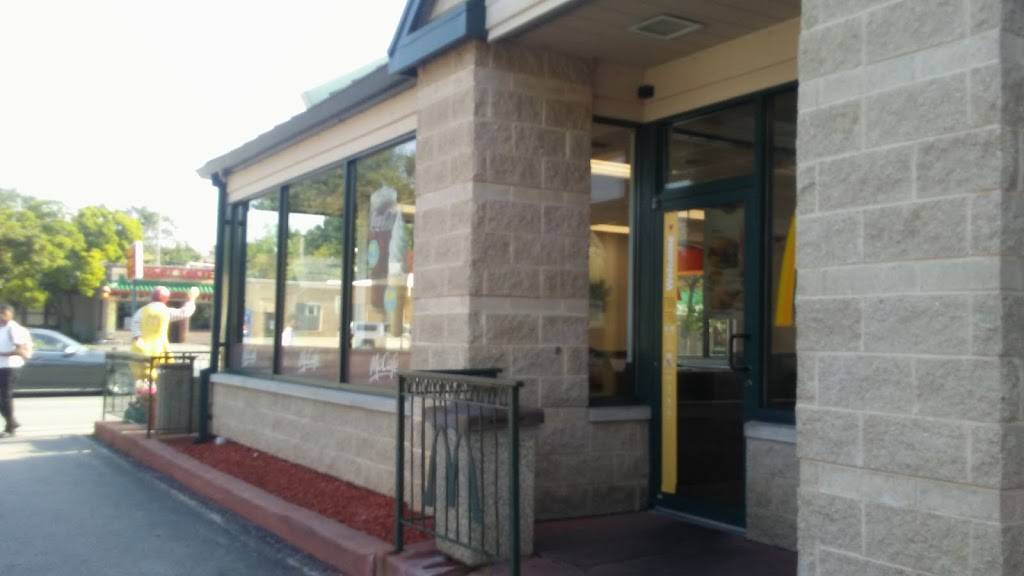 McDonalds | cafe | 6631 W North Ave, Wauwatosa, WI 53213, USA | 4144750055 OR +1 414-475-0055