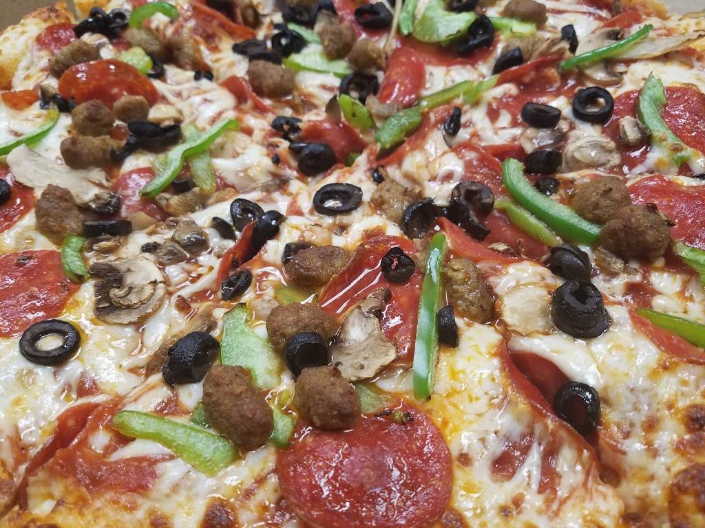 Hungry Howies Pizza | meal delivery | 9135 Highland Rd, White Lake, MI 48386, USA | 2486981940 OR +1 248-698-1940