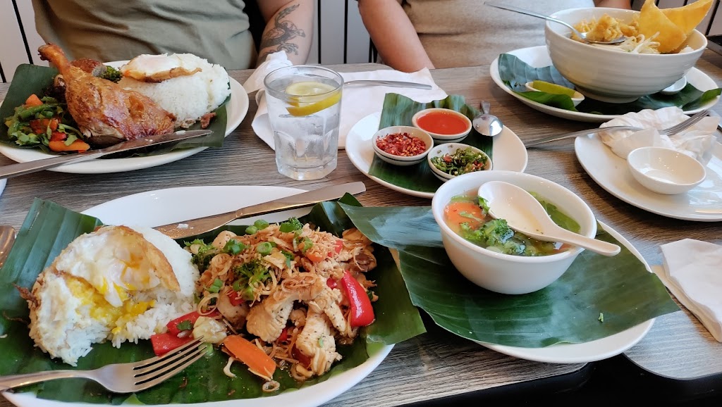 Sukho Thai Restaurant | restaurant | 14 N Black Horse Pike, Runnemede, NJ 08078, USA | 8562081056 OR +1 856-208-1056