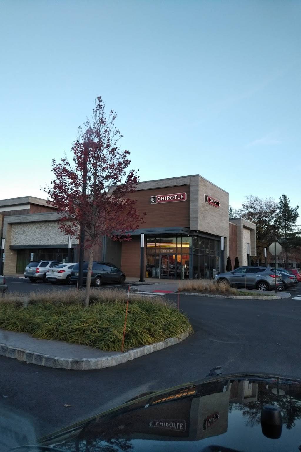 Chipotle Mexican Grill | restaurant | 1101 Morris Ave, Union, NJ 07083, USA | 9083452886 OR +1 908-345-2886