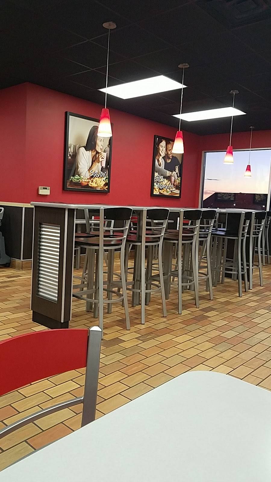 Burger King | restaurant | 2221 Freedom Rd, Little Chute, WI 54140, USA | 9207884624 OR +1 920-788-4624