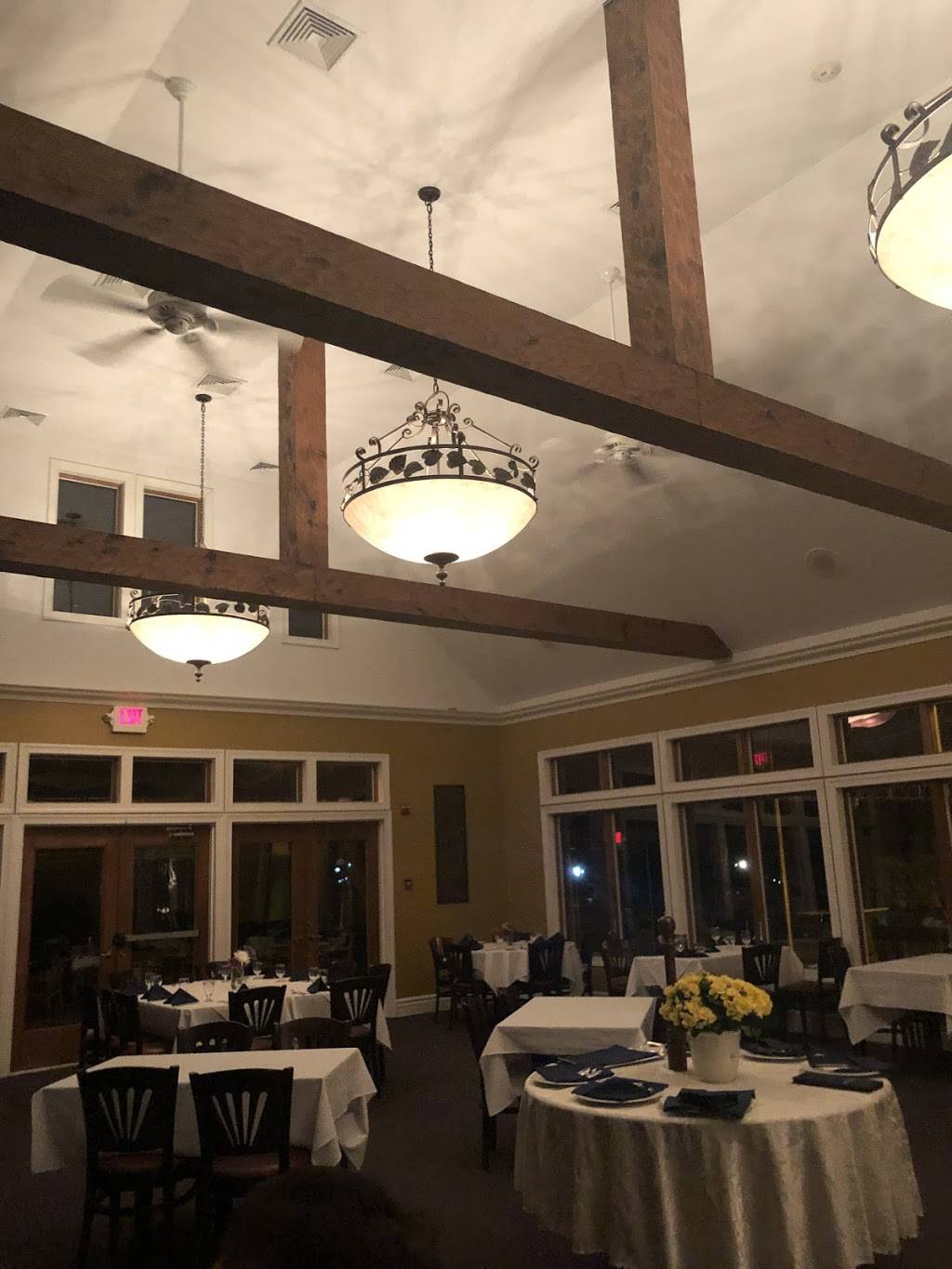 Stonewall | restaurant | 967 Reeves Ave, Riverhead, NY 11901, USA | 6315060777 OR +1 631-506-0777