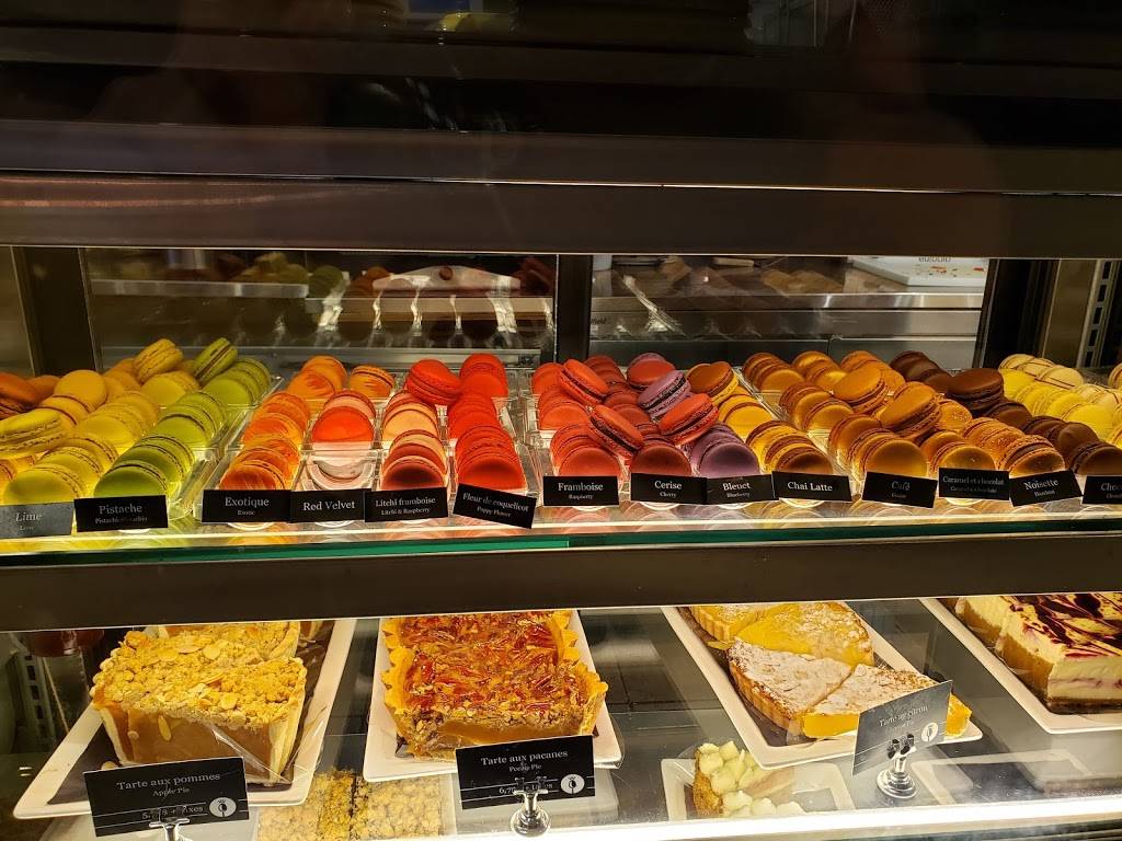 Le Bistro | restaurant | 690 Boulevard René-Lévesque E, Québec, QC G1R 5A8, Canada | 4186476576 OR +1 418-647-6576