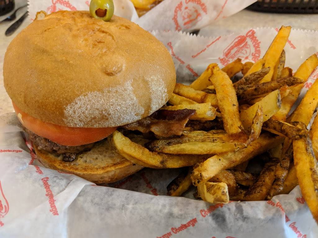 Cheeburger Cheeburger | restaurant | 2130 NJ-35, Holmdel, NJ 07733, USA | 7326715330 OR +1 732-671-5330