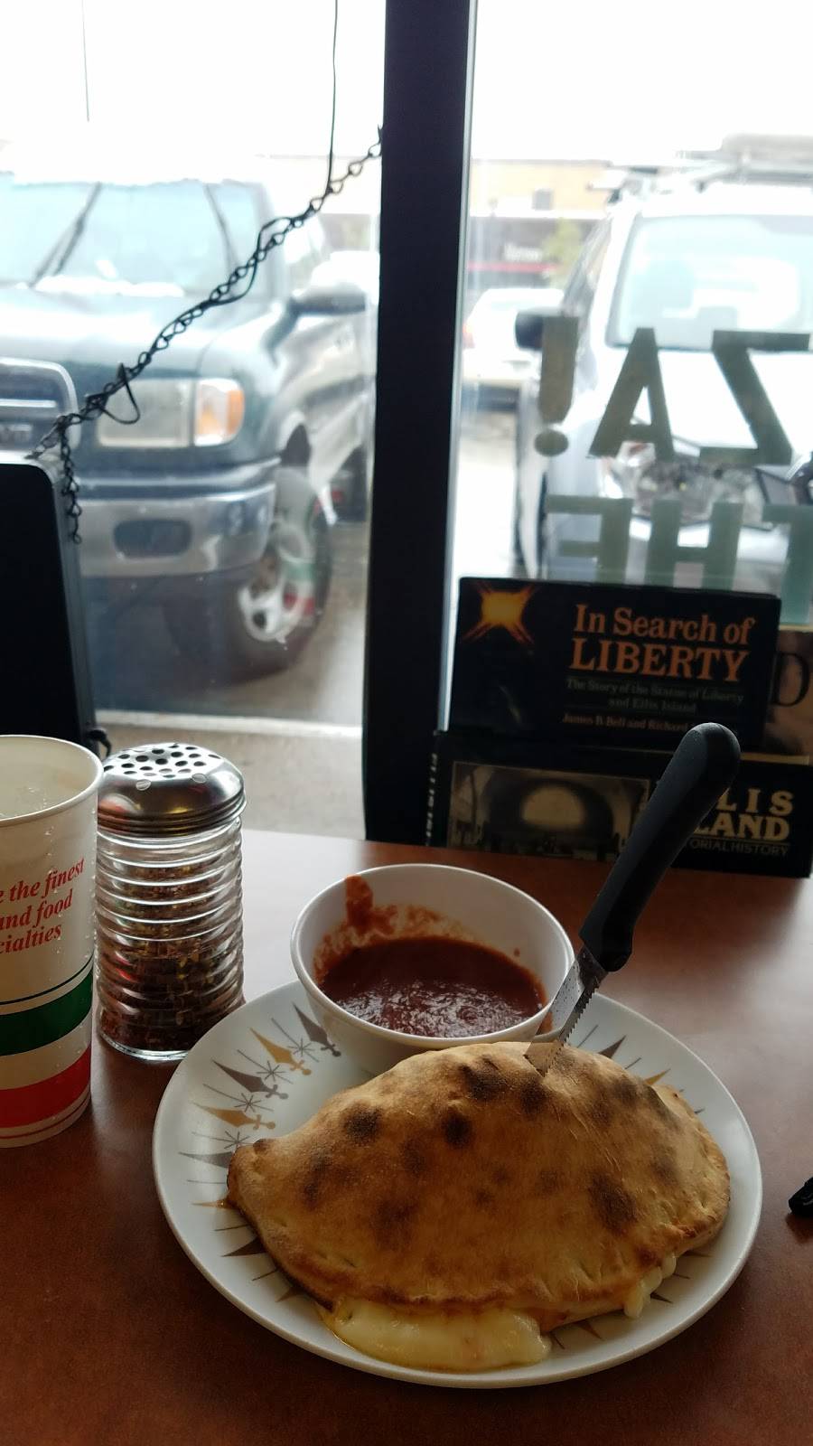 Joyces Famous Pizza | meal delivery | 2120 S Broadway, Denver, CO 80210, USA | 3037774992 OR +1 303-777-4992