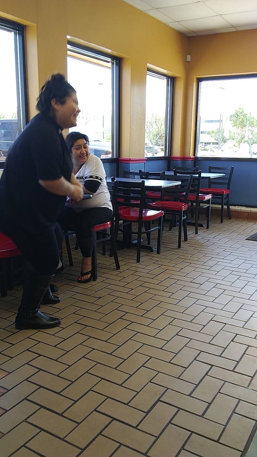 Churchs Chicken | restaurant | 2901 Ayers St, Corpus Christi, TX 78404, USA | 3618837743 OR +1 361-883-7743