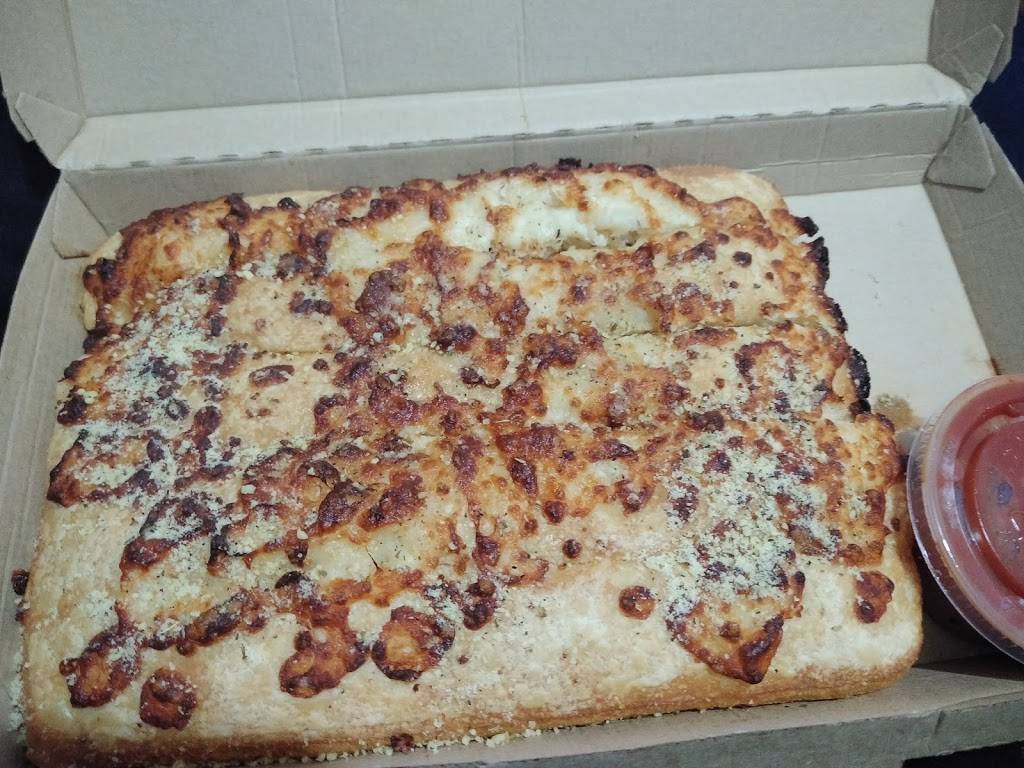 Pizza Hut | meal takeaway | 2323 Pacific Ave, Forest Grove, OR 97116, USA | 5033573368 OR +1 503-357-3368