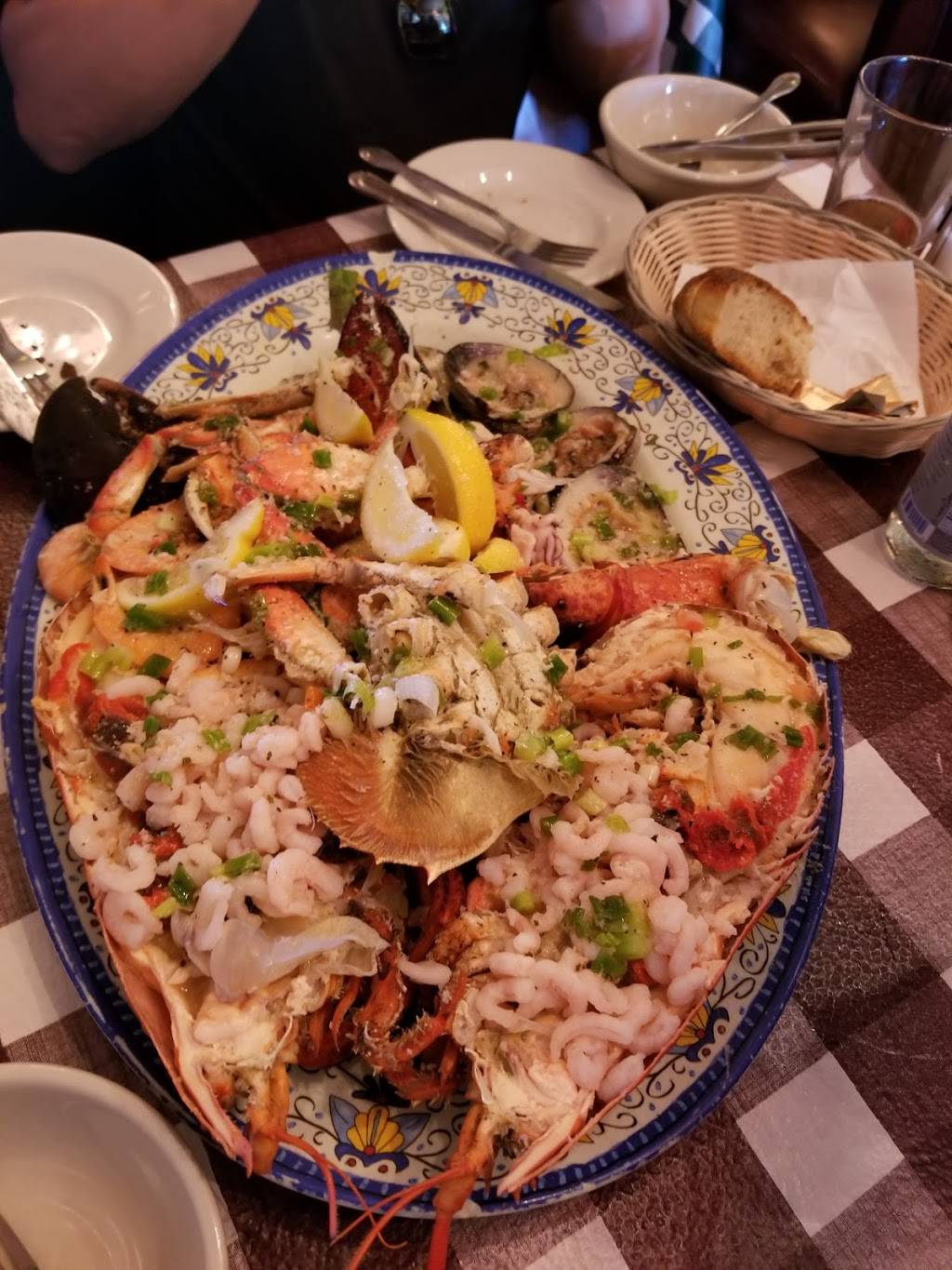 Nicks Lighthouse | restaurant | 2815 Taylor St, San Francisco, CA 94133, USA | 4159291300 OR +1 415-929-1300