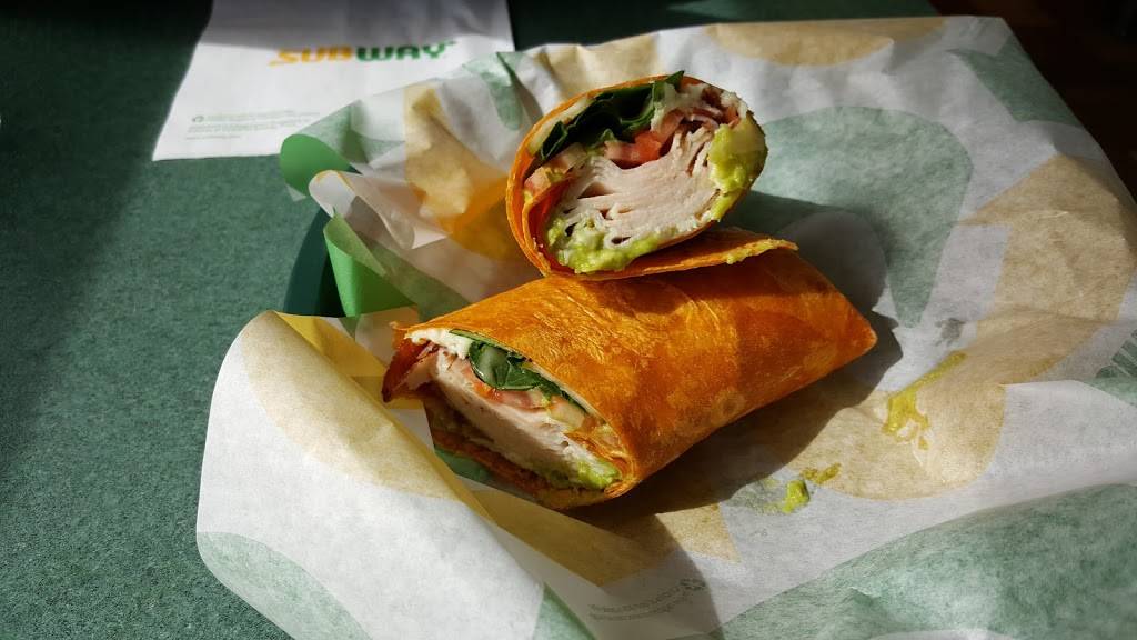 Subway | restaurant | 1422 S Main St, Adrian, MI 49221, USA | 5172630494 OR +1 517-263-0494