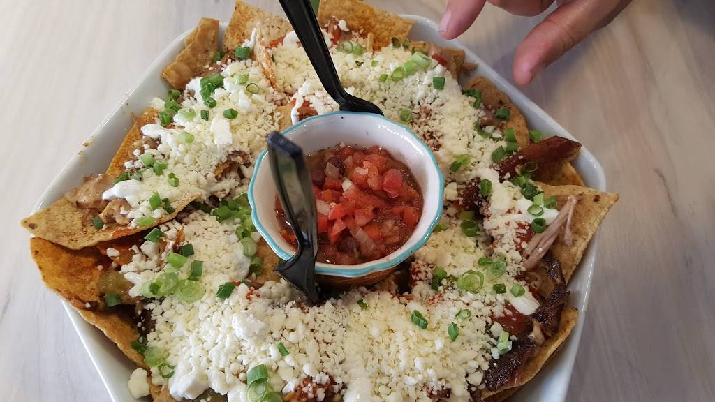 The Landing | restaurant | 10231 Ferry Rd, Charlevoix, MI 49720, USA | 2315479036 OR +1 231-547-9036