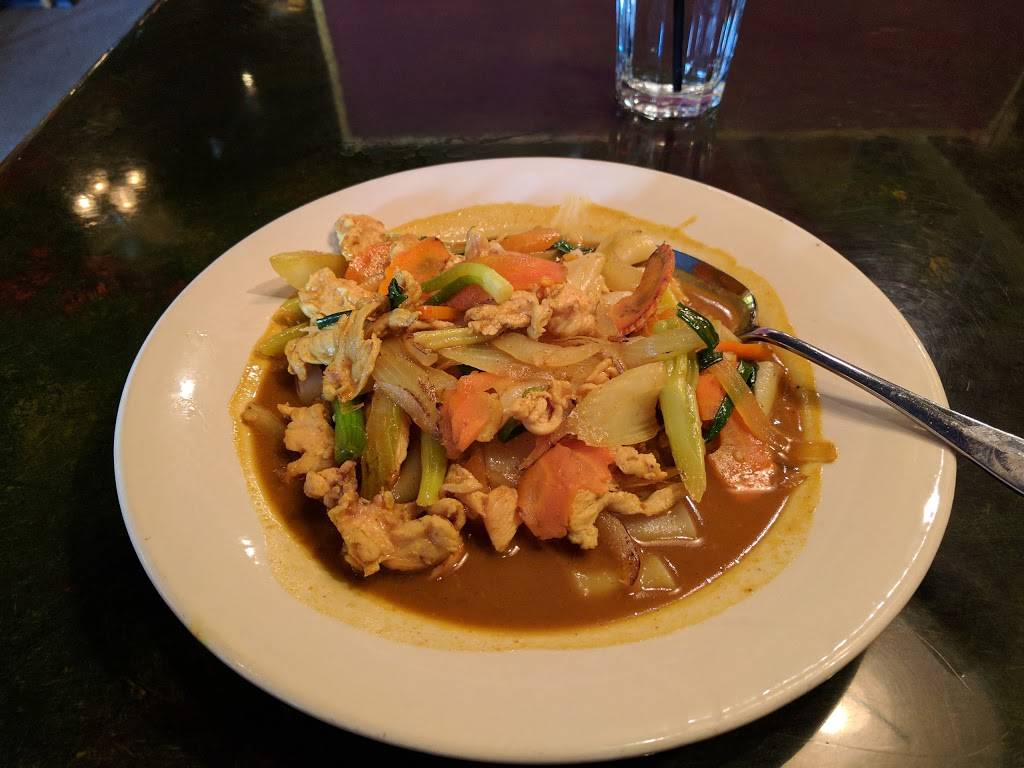 Lime Leaf | restaurant | 1958 Rio Hill Center, Charlottesville, VA 22901, USA | 4342458884 OR +1 434-245-8884