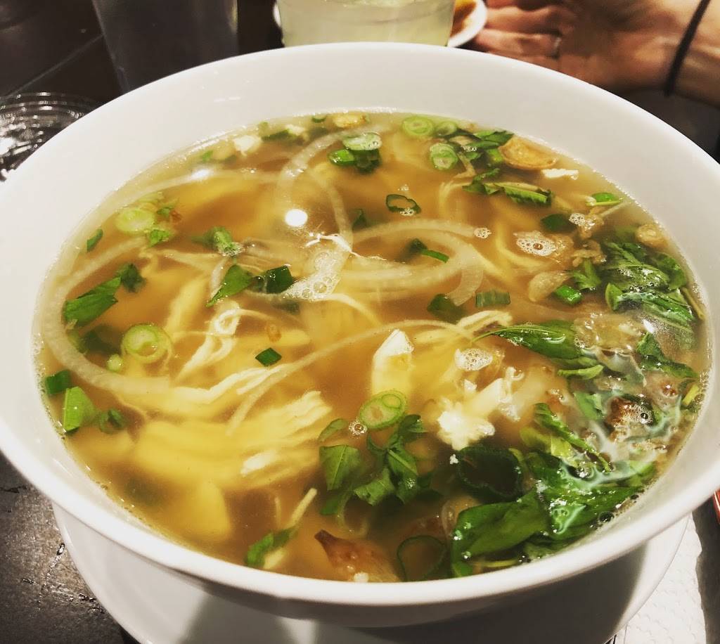Pho Town | restaurant | 8788 Dempster Street, Niles, IL 60714, USA | 2249389789 OR +1 224-938-9789