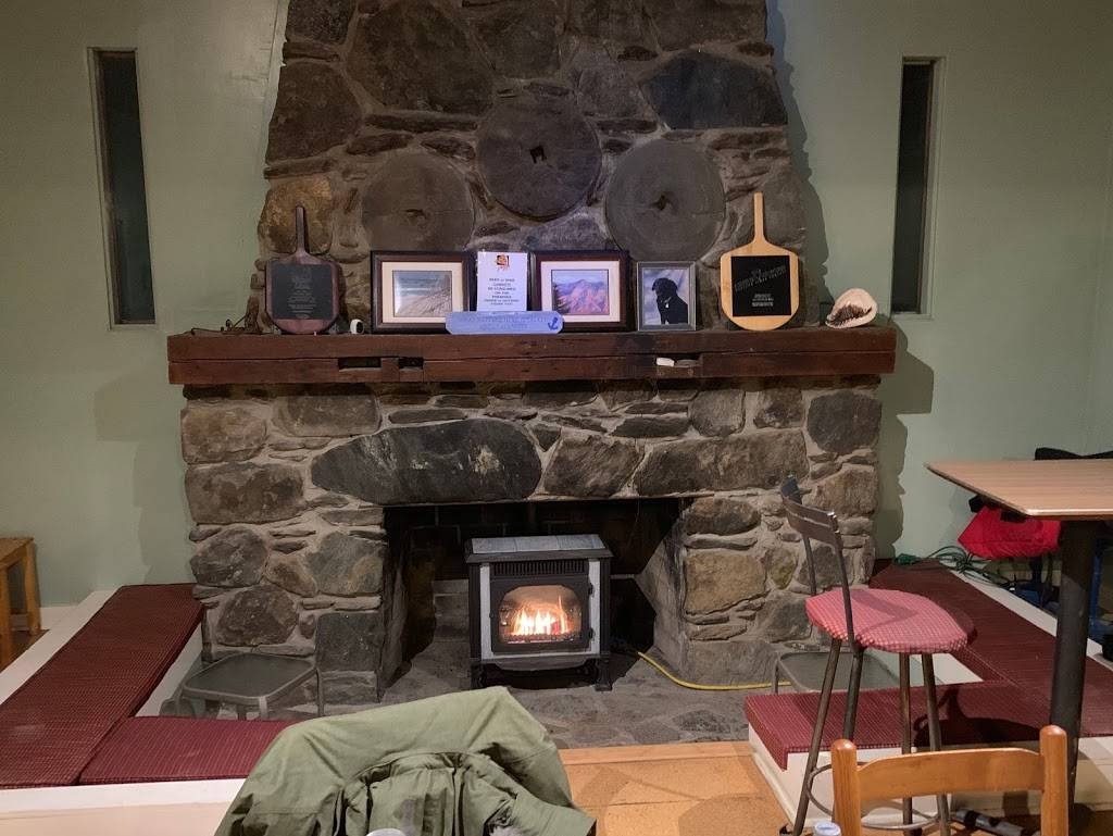 Pizza Joint | meal takeaway | 383 Moscow Rd, Stowe, VT 05672, USA | 8022534172 OR +1 802-253-4172