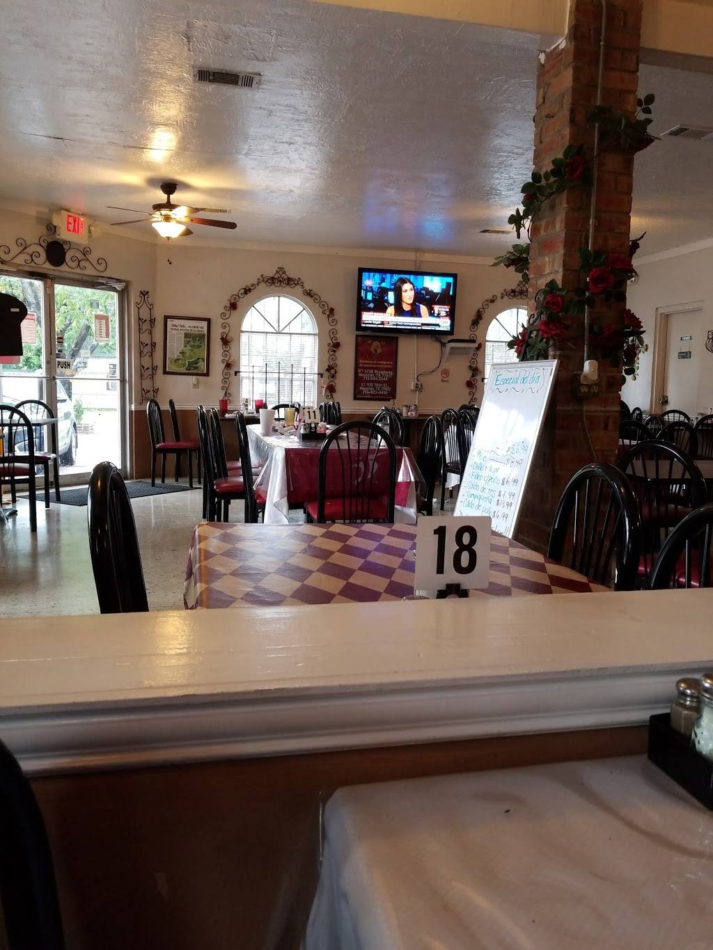 Doña Chela Restaurant | restaurant | 1112 76th St, Houston, TX 77012, USA | 7139236400 OR +1 713-923-6400