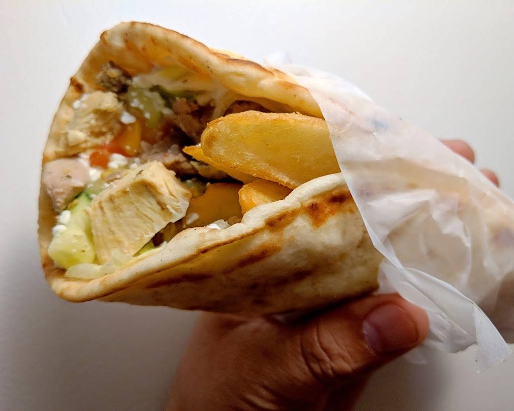 Cozmos Souvlaki | restaurant | 196 Greenbank Rd, Nepean, ON K2H 5V2, Canada | 6135964040 OR +1 613-596-4040