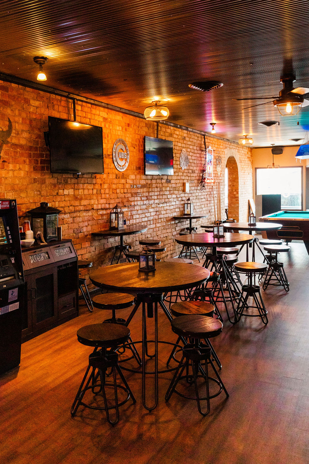 Murrays Tavern | restaurant | 417 S Main St, Clifton, IL 60927, USA | 8159185017 OR +1 815-918-5017