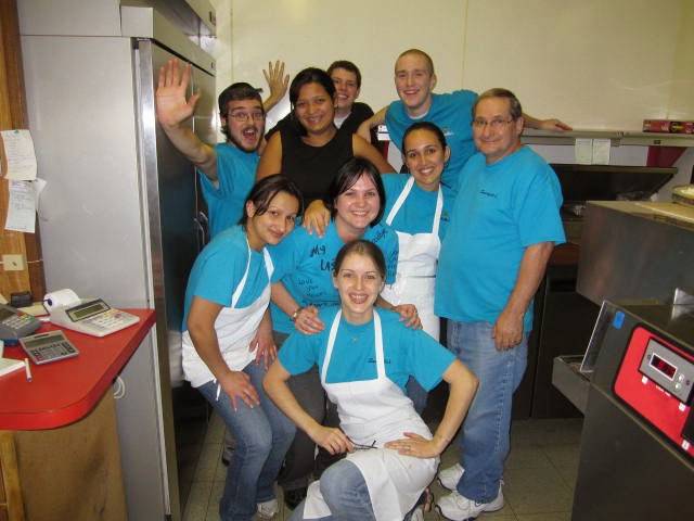 Sawtelles Pizza | meal takeaway | 78 Summer St, Kingston, MA 02364, USA | 7815859000 OR +1 781-585-9000