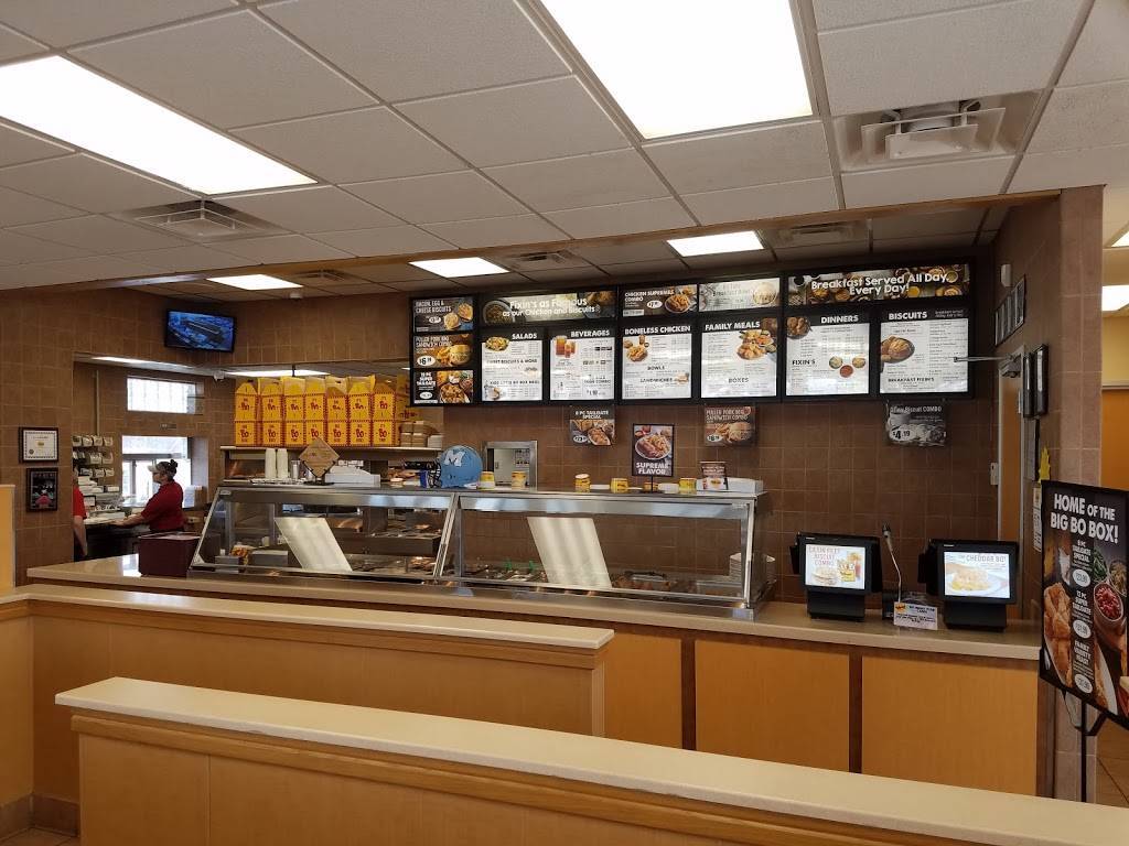 Bojangles Famous Chicken n Biscuits | restaurant | 191 Gateway Dr, Winchester, VA 22603, USA | 5404508646 OR +1 540-450-8646