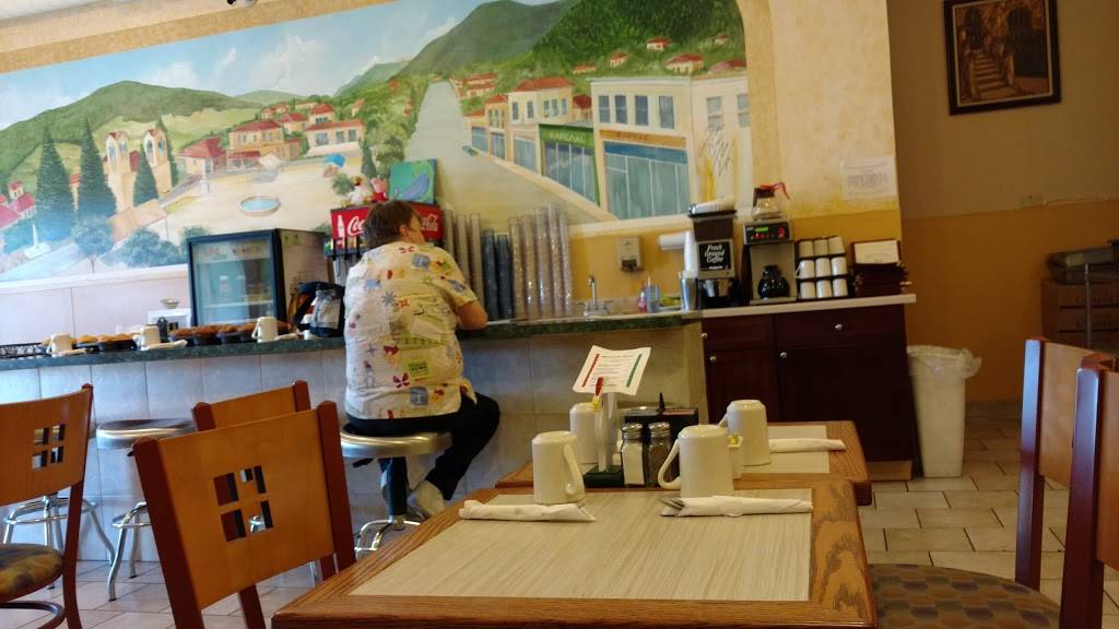 Joe & Tammys Family Restaurant | restaurant | 69 N Ayer St, Harvard, IL 60033, USA | 8159432002 OR +1 815-943-2002