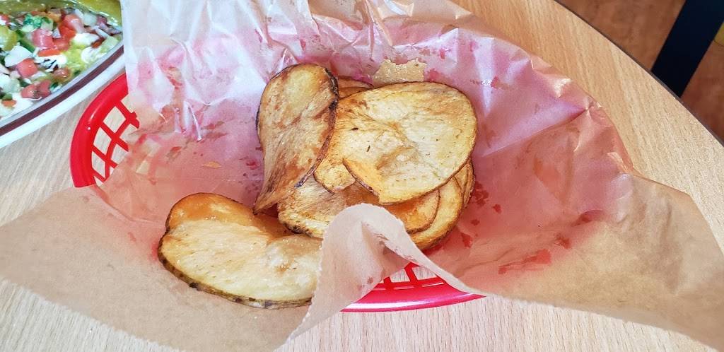 Lake Taco | restaurant | 1213 June St, Hood River, OR 97031, USA | 5413862276 OR +1 541-386-2276