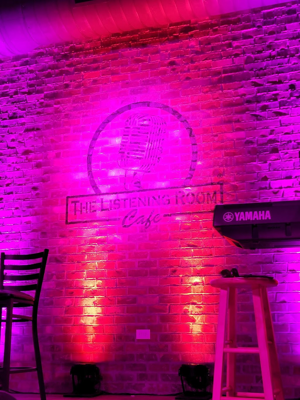 Listening Room Cafe - Pigeon Forge | cafe | 2703 Teaster Ln, Pigeon Forge, TN 37863, USA | 8653652225 OR +1 865-365-2225