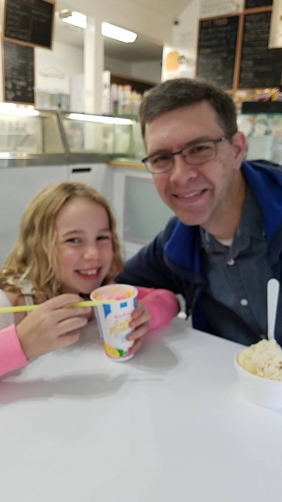 Park St. Ice Cream Shoppe & Cafe | restaurant | 14 Park St, Natick, MA 01760, USA | 5086558113 OR +1 508-655-8113