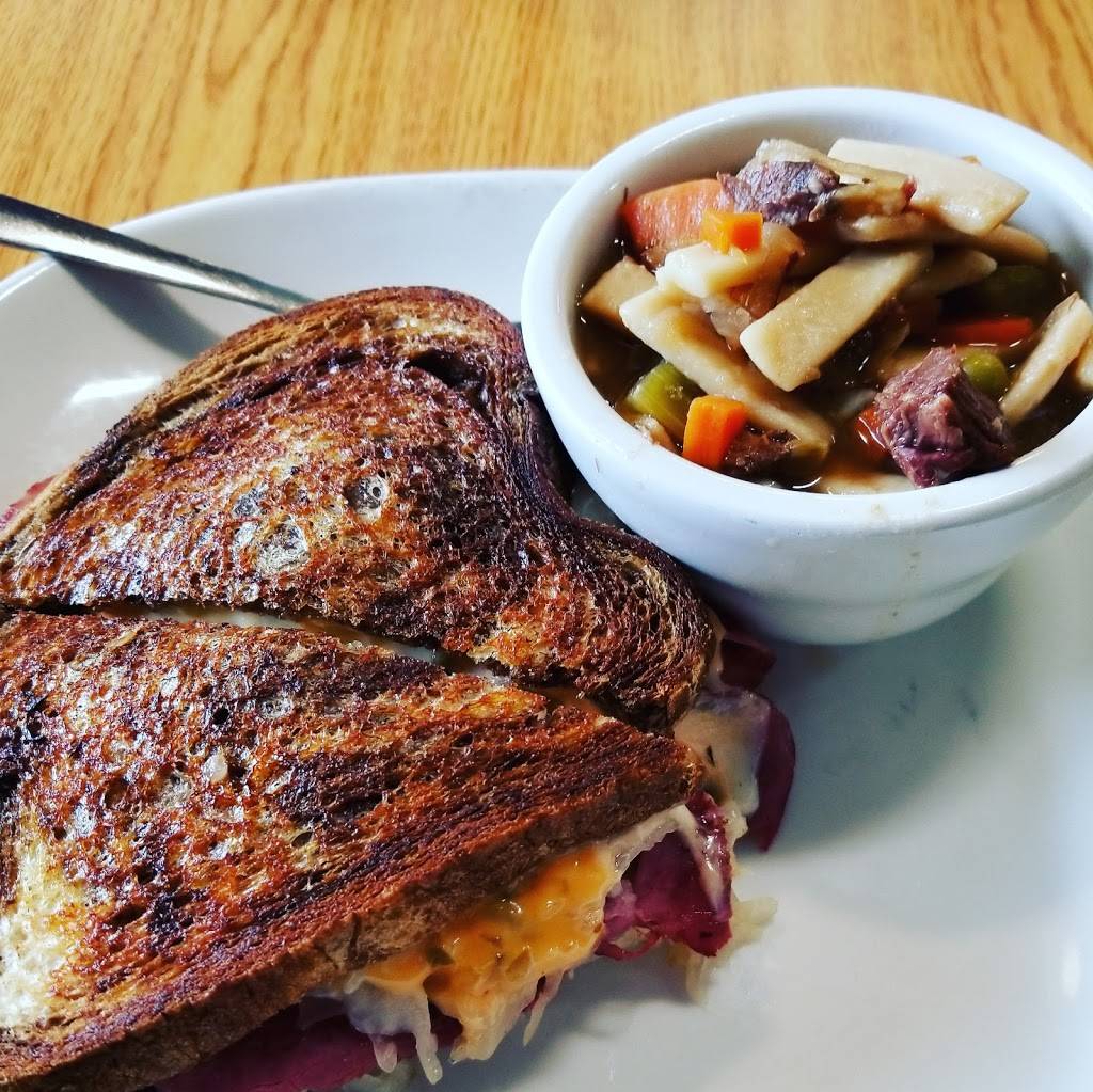 Chrome Truck Stop | meal takeaway | 211 US-18, Algona, IA 50511, USA | 5152959191 OR +1 515-295-9191