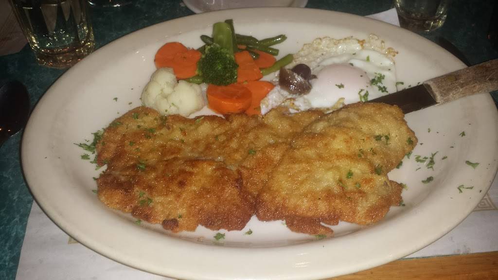 Big Foot Inn Restaurant | restaurant | 11508 US-14, Harvard, IL 60033, USA | 8159434740 OR +1 815-943-4740