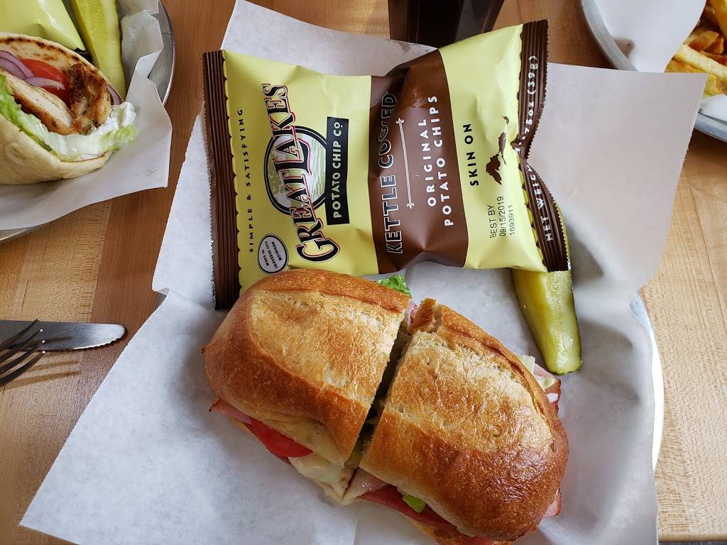 Stone Oven | restaurant | 6551 First St, Lake Ann, MI 49650, USA | 2312758520 OR +1 231-275-8520