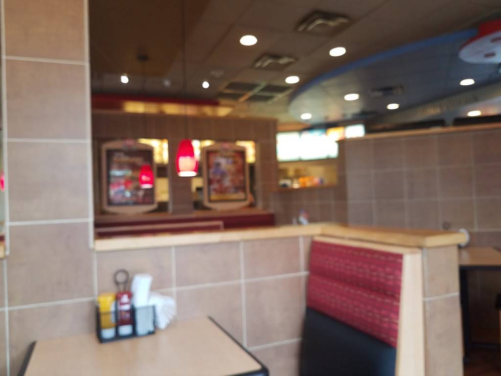 Dairy Queen Grill & Chill | restaurant | 59 Washington Ave, North Haven, CT 06473, USA | 2032347757 OR +1 203-234-7757